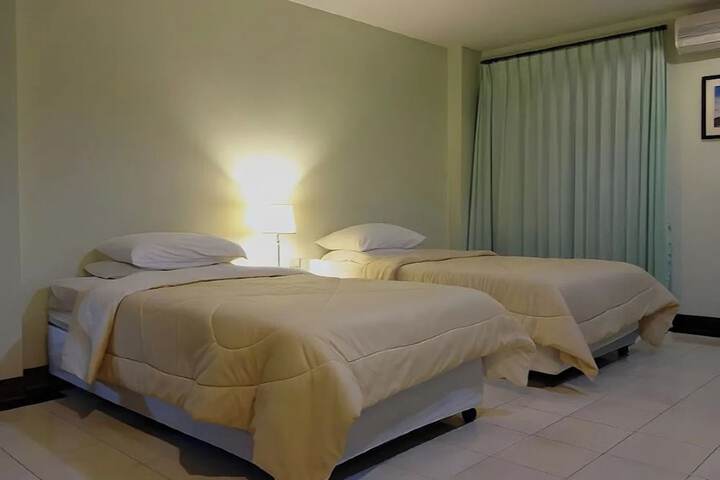 Room 26 of 42