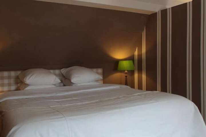Room 3 of 45