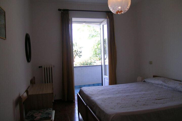 Room 12 of 60