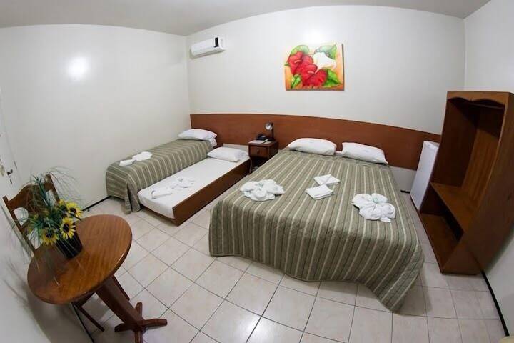 Room 12 of 25