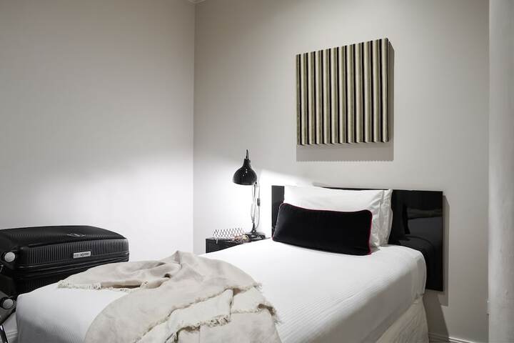 Room 8 of 26