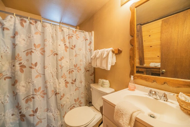 Room 12 of 13