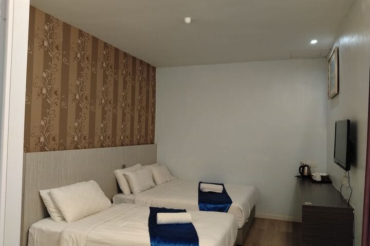 Room 45 of 66