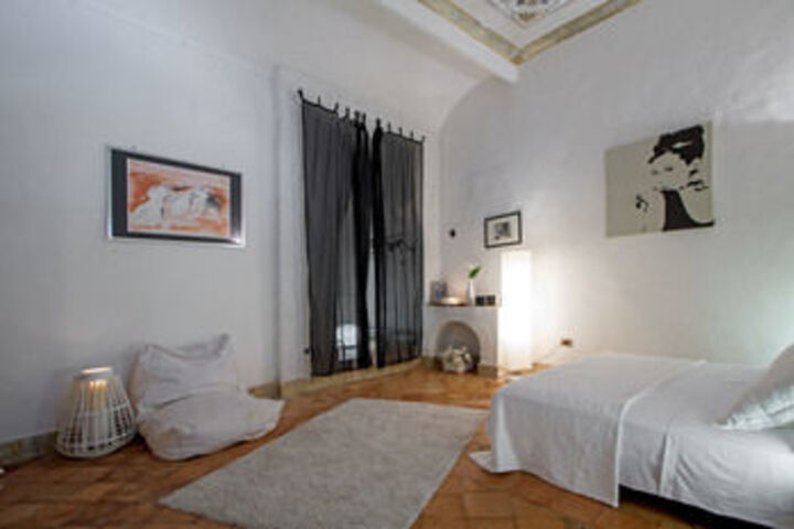 Room 5 of 26