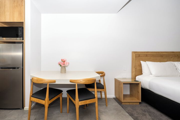 Room 51 of 115