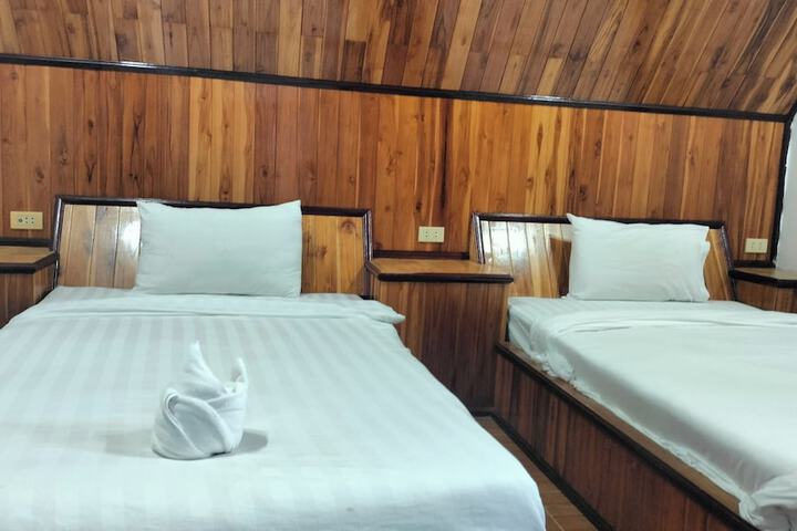 Room 34 of 78