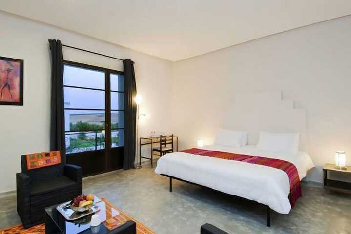 Room 12 of 34