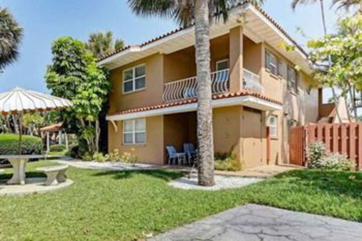 Casa Sierra 205 a 36th ST by RedAwning in Holmes Beach, FL