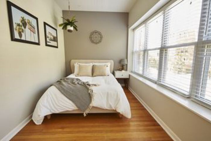 Room 11 of 22