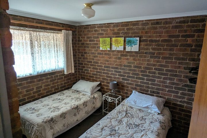 Room 12 of 28
