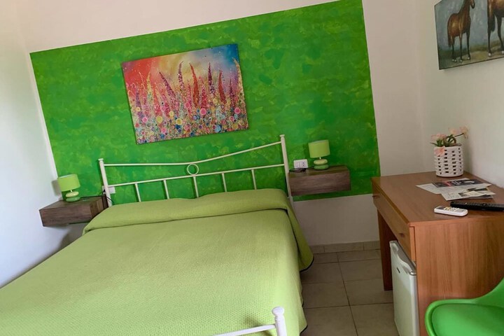 Room 8 of 38