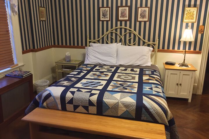 Room 12 of 26