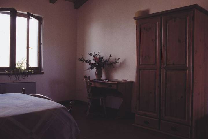 Room 16 of 21