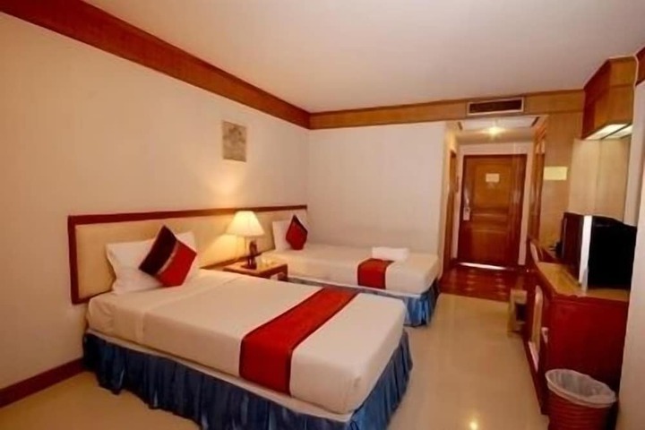 Room 14 of 34