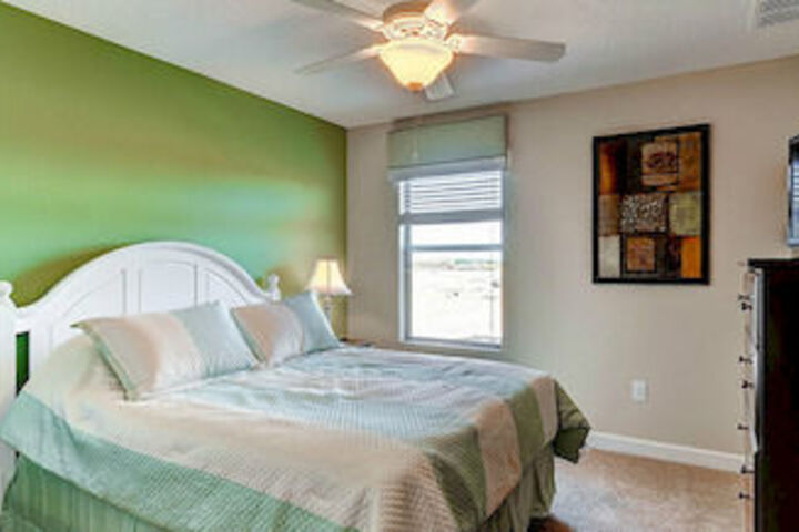 Room 125 of 380