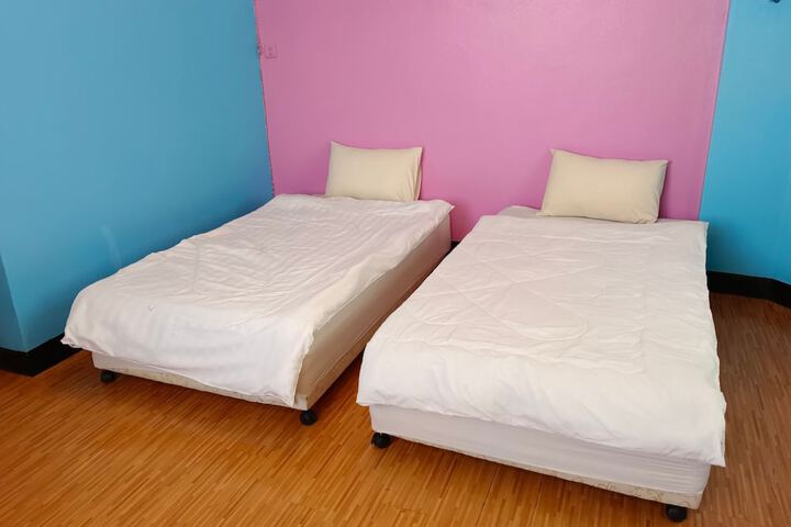 Room 10 of 59