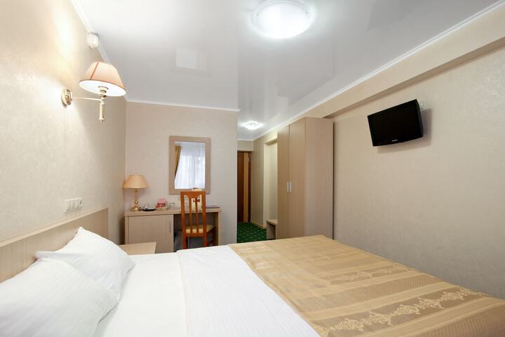 Room 5 of 78