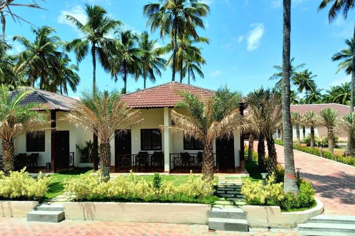 Hotel Exterior 46 of 54