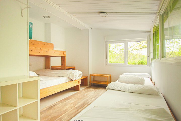 Room 10 of 24
