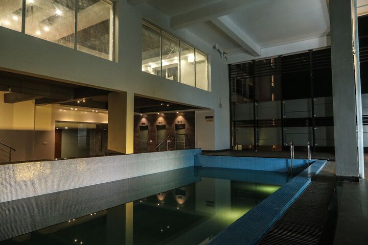 Pool 25 of 30
