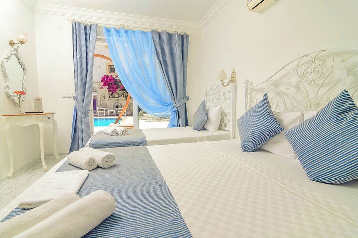 Room 15 of 78