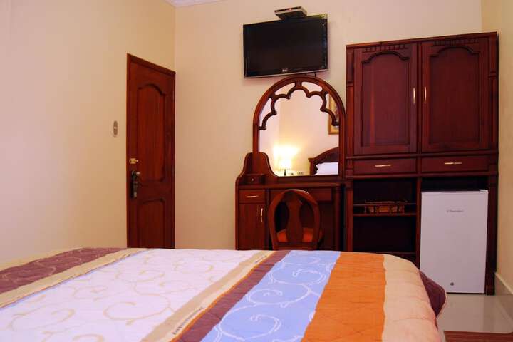 Room 18 of 40