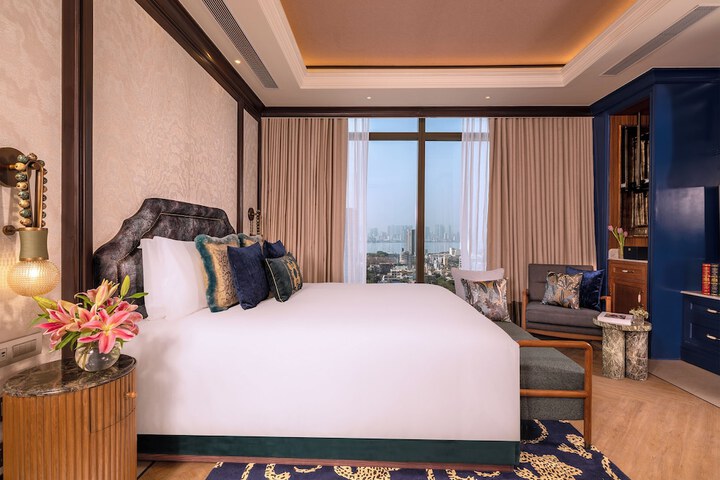 Room 3 of 15