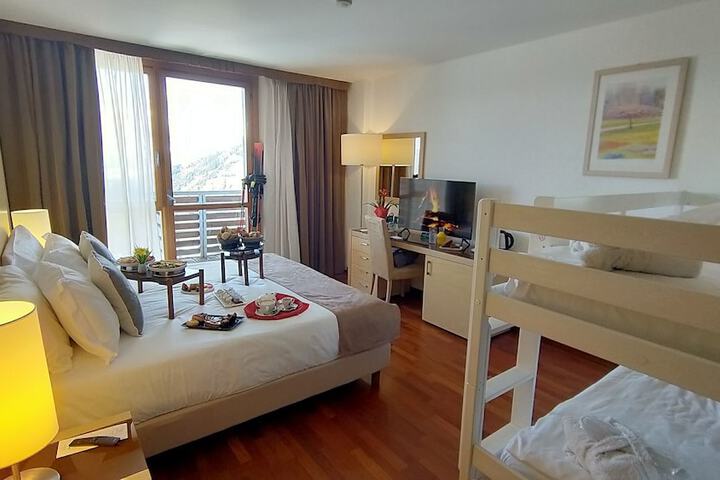 Room 20 of 72