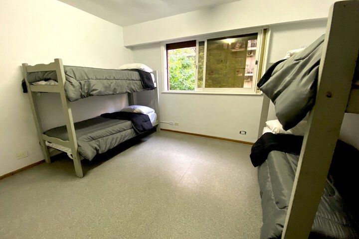 Room 17 of 49