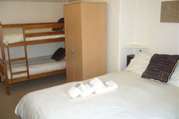 Room 7 of 20