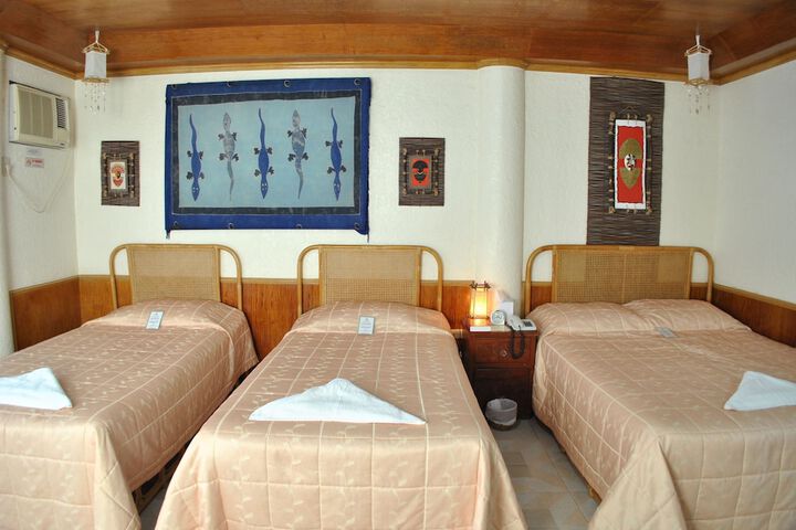 Room 8 of 61