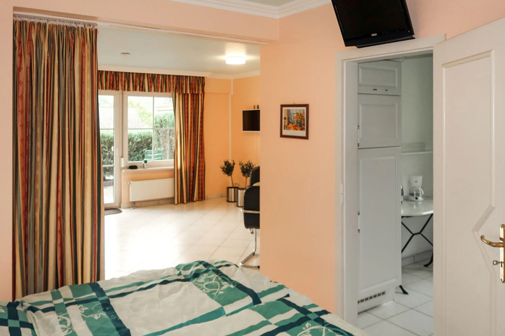 Room 2 of 11