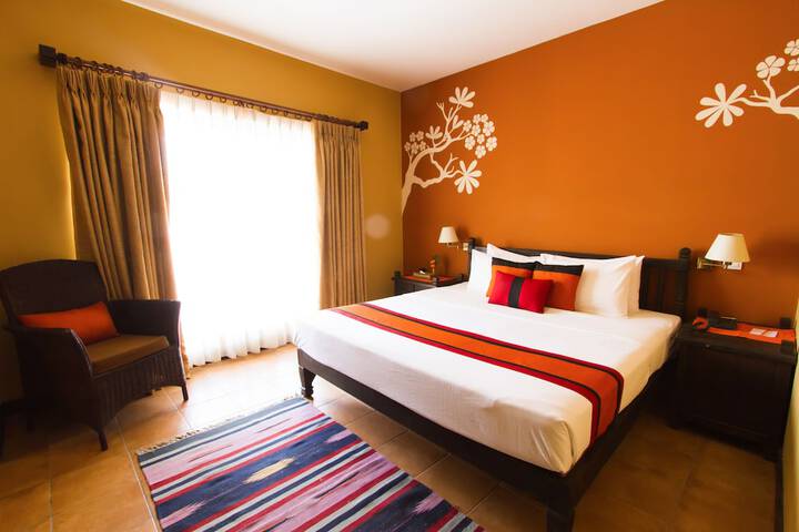 Room 3 of 87