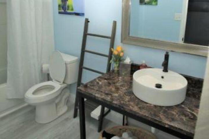 Room 3 of 18