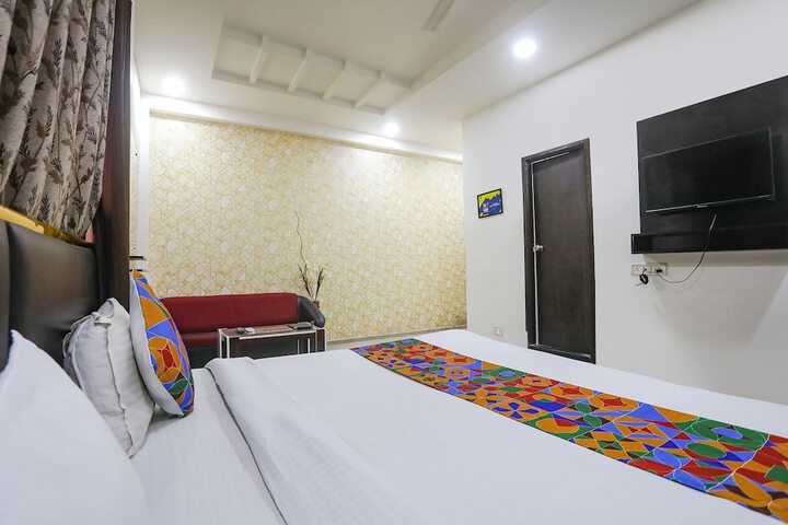 Room 15 of 26