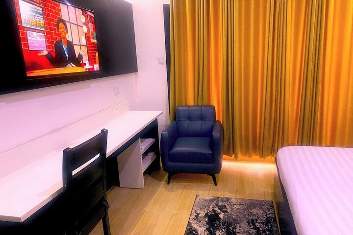 Room 38 of 66