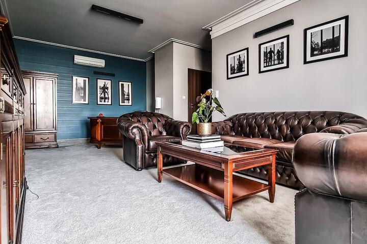 Room 10 of 47