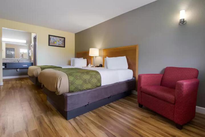 Double Bed (3 of 17)