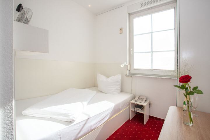 Room 14 of 51