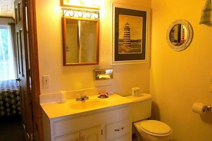 Room 107 of 146