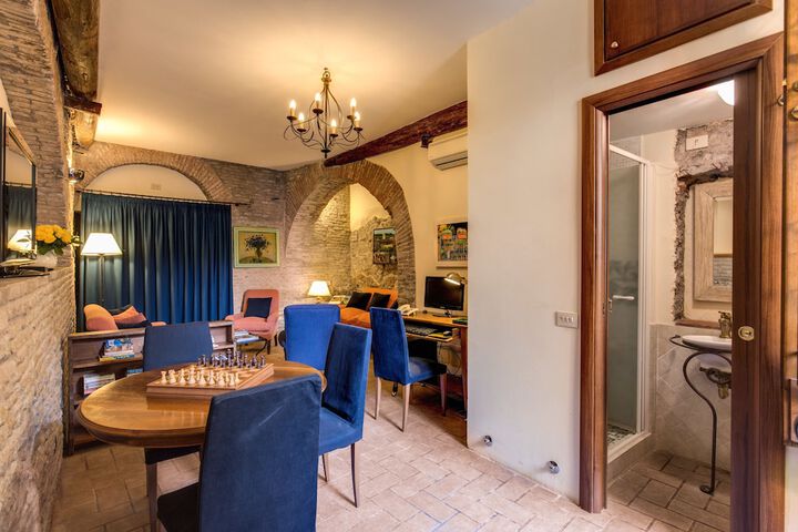 Entrance & Lobby