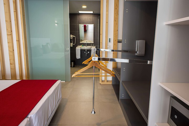 Room 15 of 75