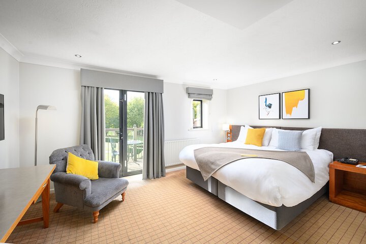Room 28 of 160