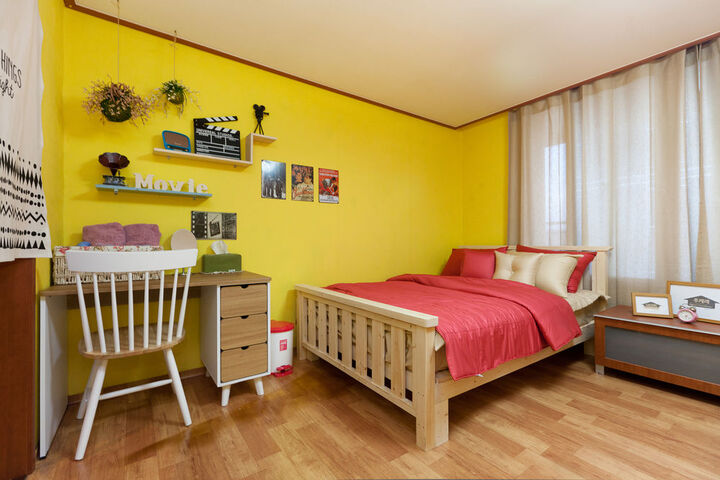 Room 28 of 51