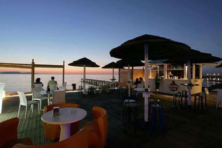 Dining Photos