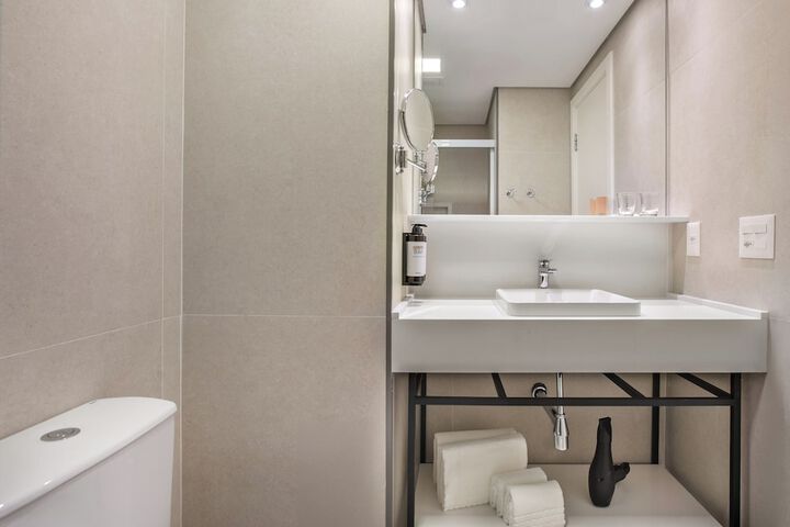 Clean Restrooms