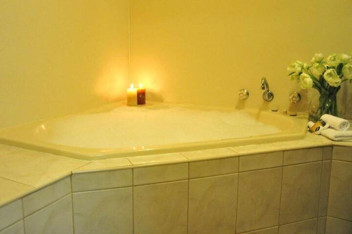 Room 3 of 21