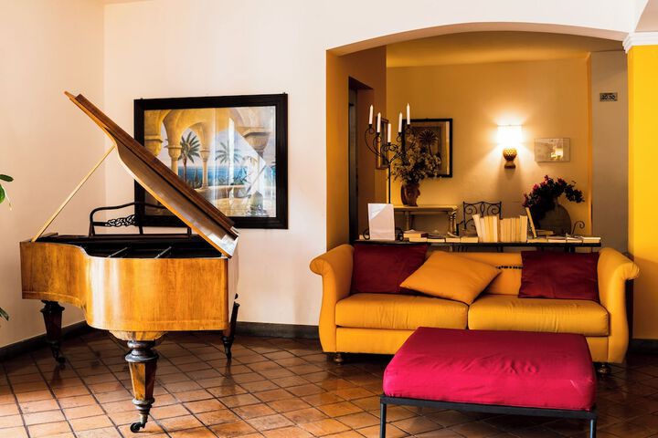 Lobby Photos