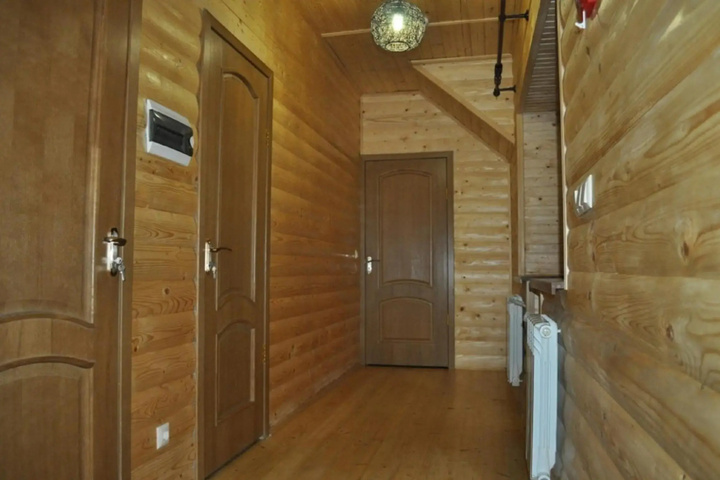 Room 8 of 14