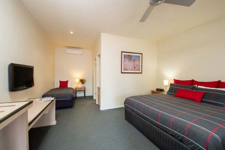 Room 8 of 73